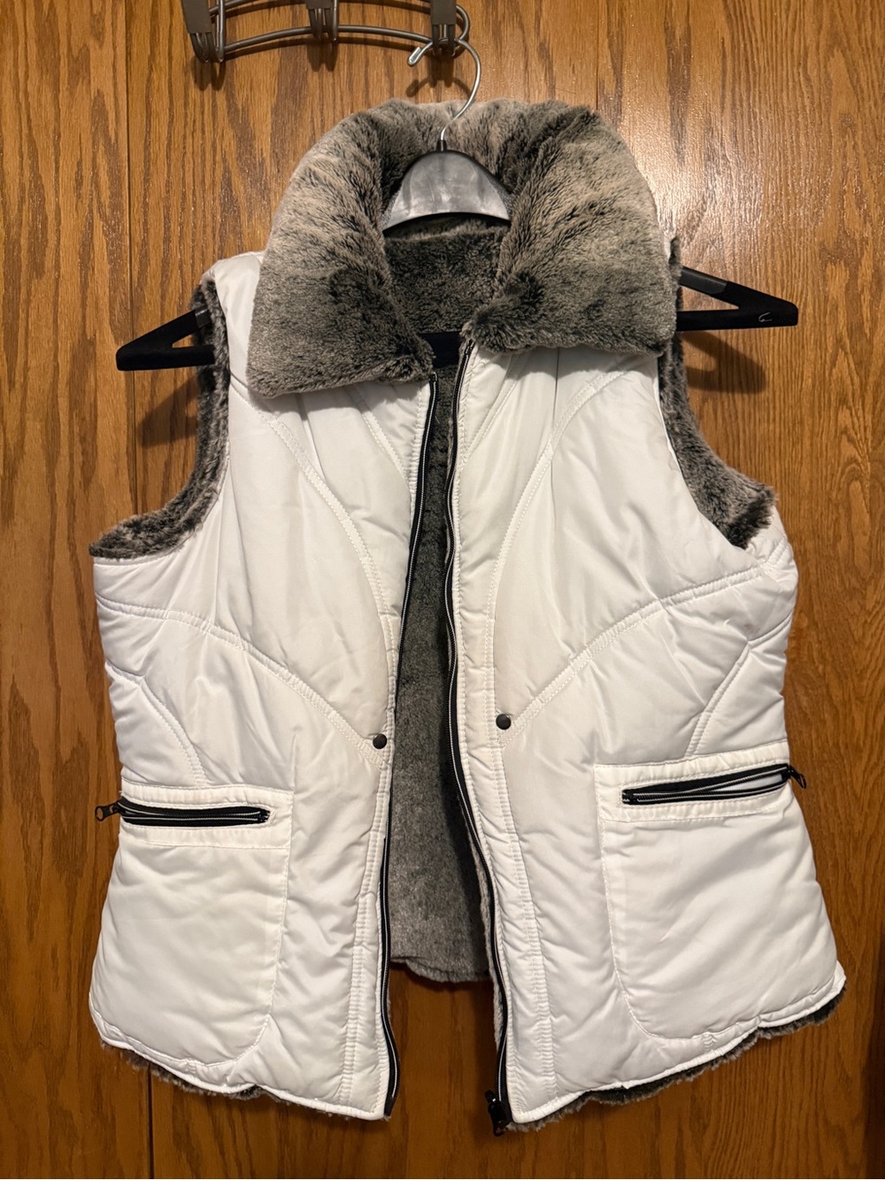 KC Collections Reversible Faux Fur Vest White/Gray Women’s XL